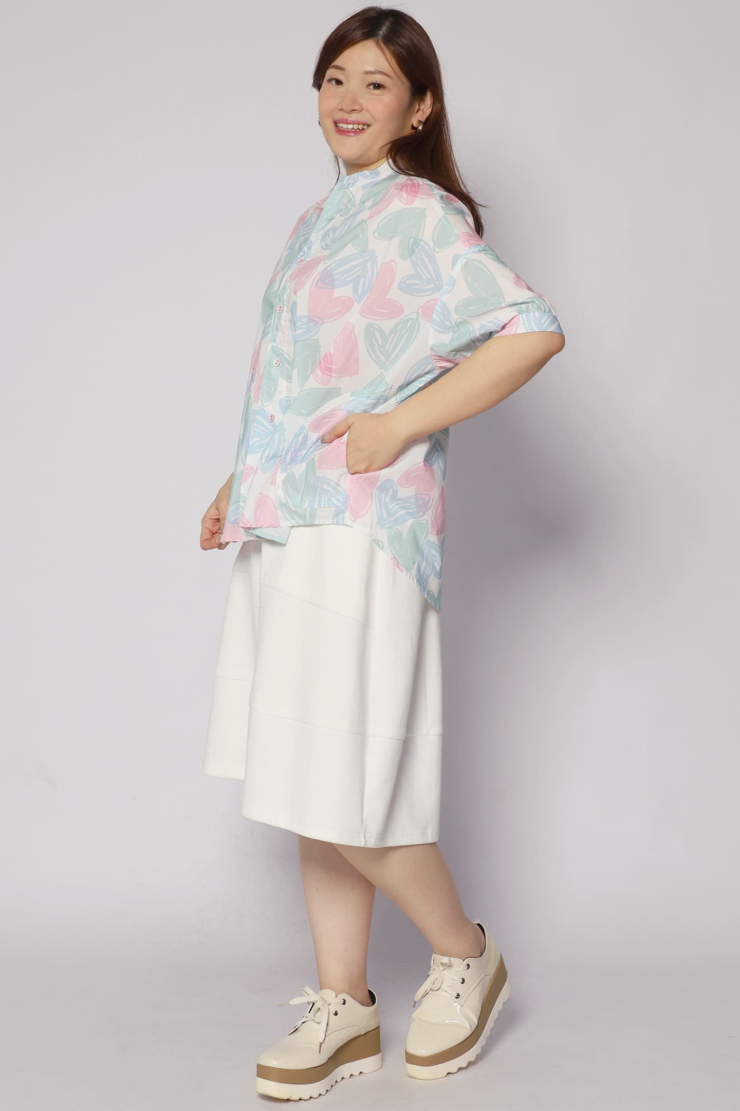 Liam Top in Pastel Hearts - Image 5