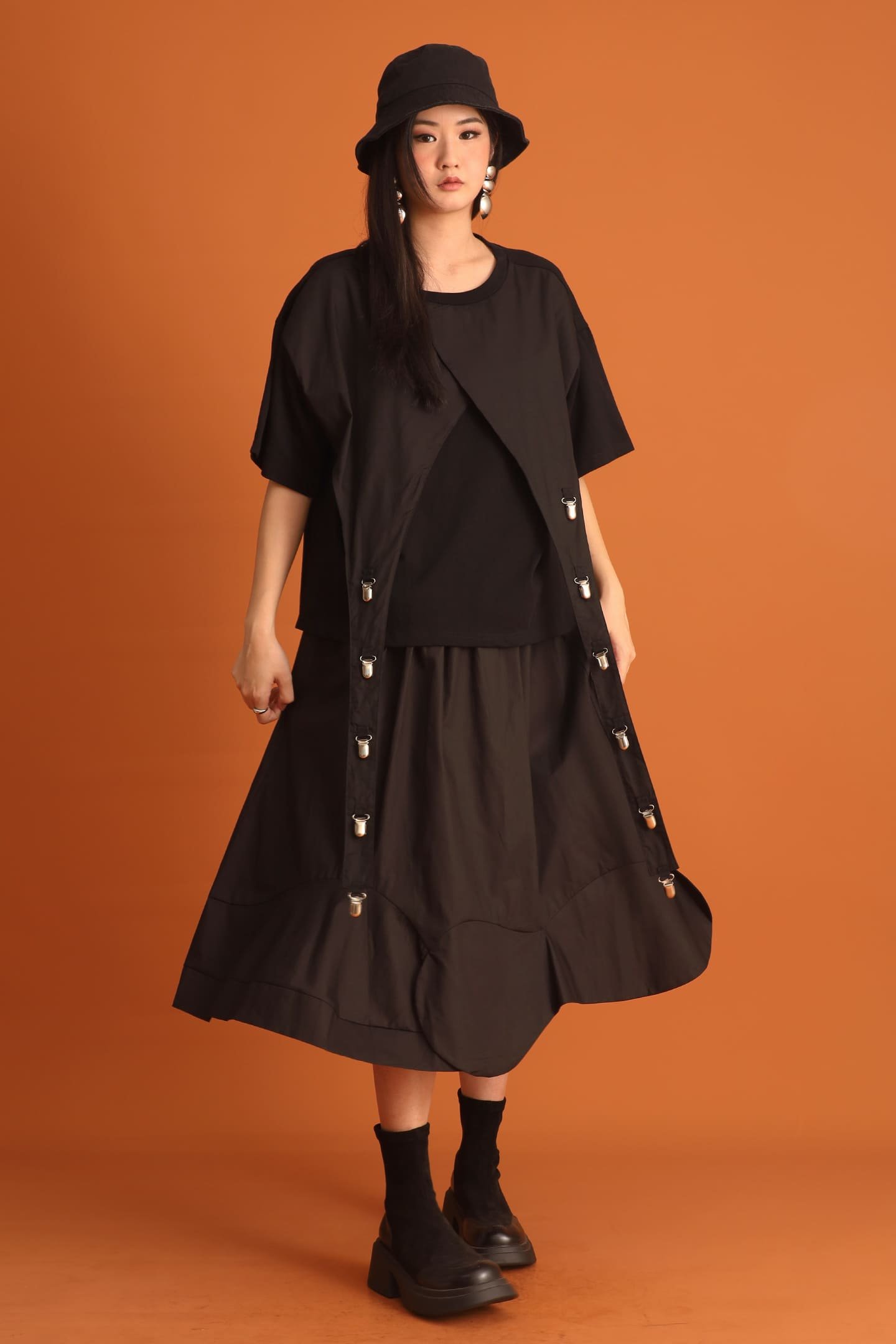 CHOSEN - Haerin Clip Top in Black - Image 5