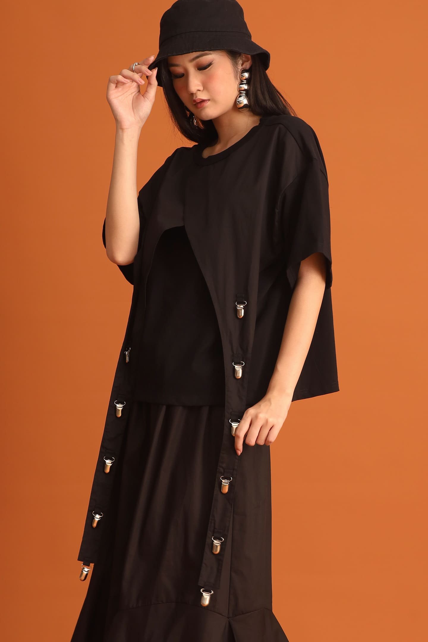 CHOSEN - Haerin Clip Top in Black - Image 8